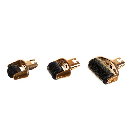 Valjak za masažu s mikroiglicama ISO TRADE, 3u1 set, 0.25mm, 0.5mm, 1.5mm, Derma Roller, mezoterapija iglicama